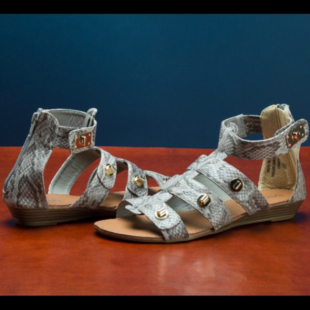 Snake print gladiator sandal size 6